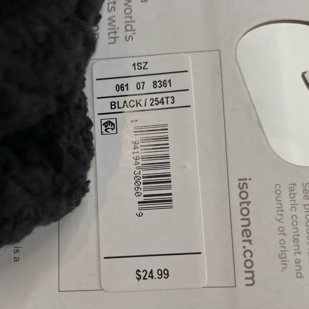 NWT Isotoner Adult Snowflake Knit Gloves One Size Black NEW